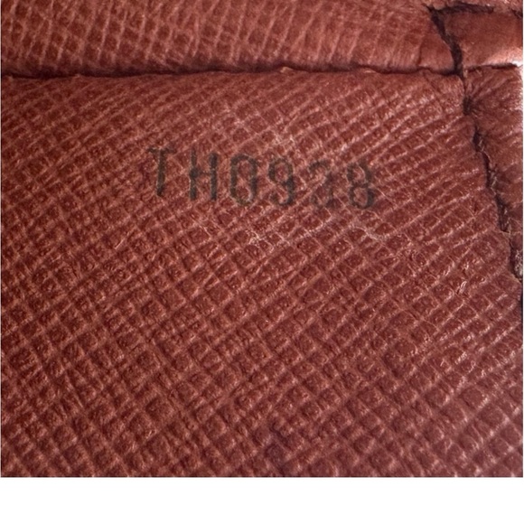 ✅AUTHENTIC✅LOUIS VUITTON SAINT CLOUD GM - Picture 6 of 16